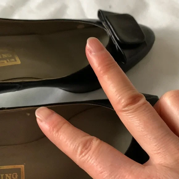 CHARMING 2.5” heels formal leather shoes. - Picture 10 of 10